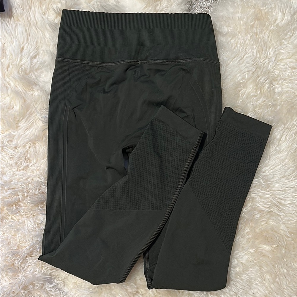 Lululemon Dark Green High-Waisted Leggings